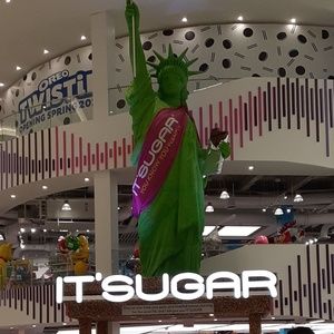 Meet your Posher, Lisa